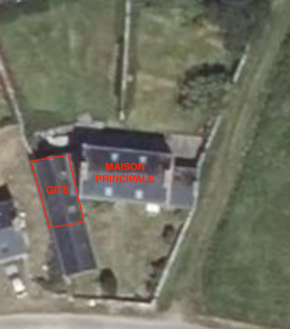 Situation du gîte par rapport à la maison principale